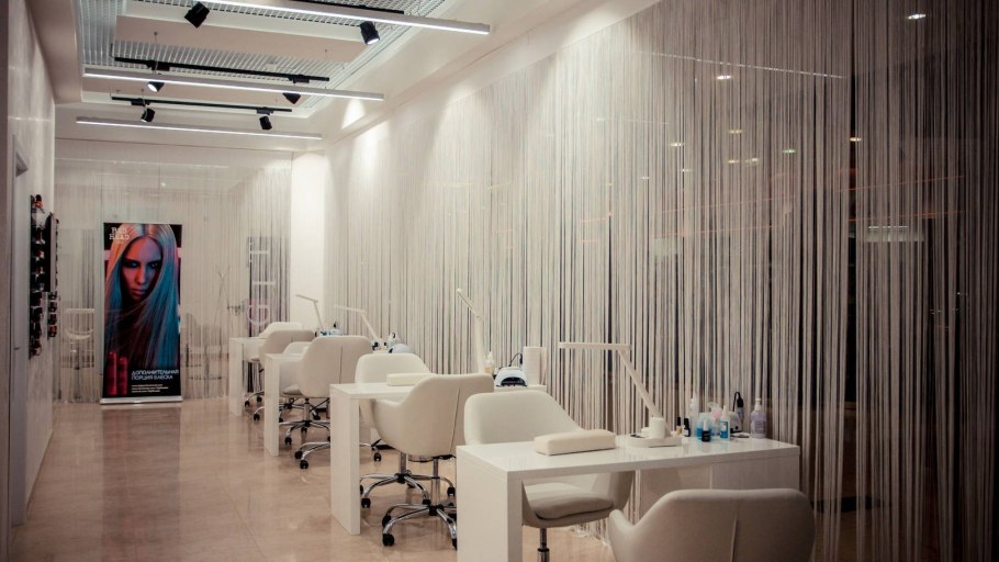 Интерьер кабинета маникюра