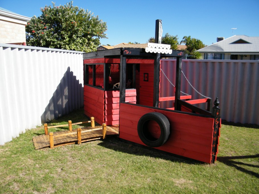 Машинка из паллетов