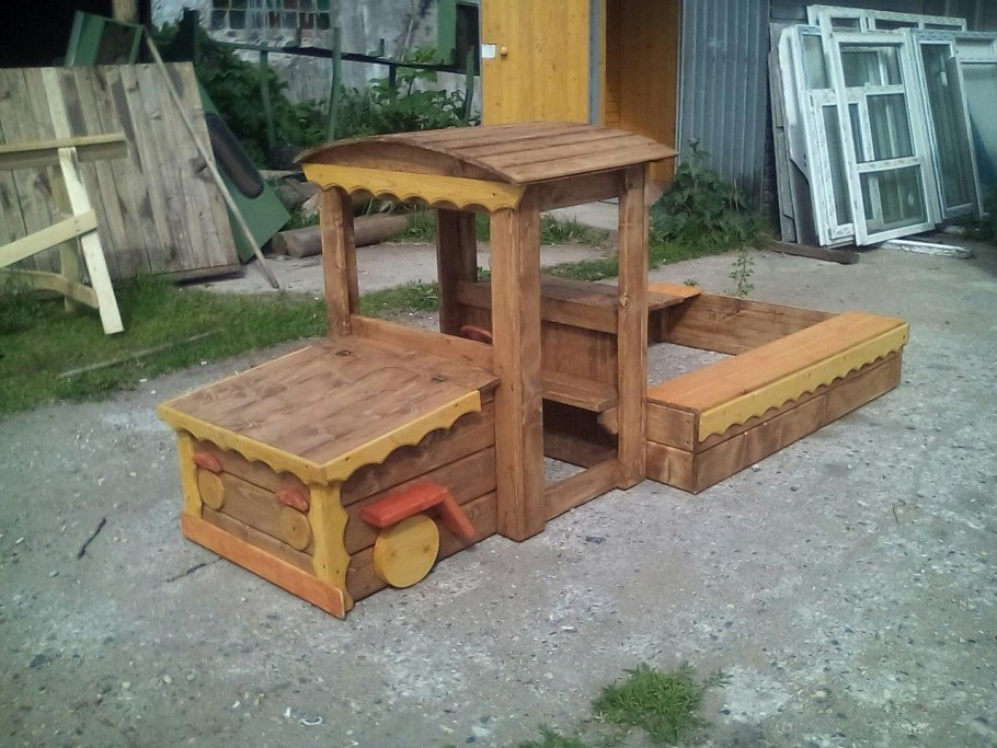 Машинка для песочницы