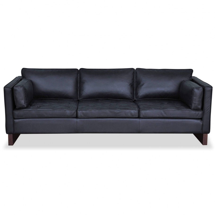 Фиолетовый кожаный диван