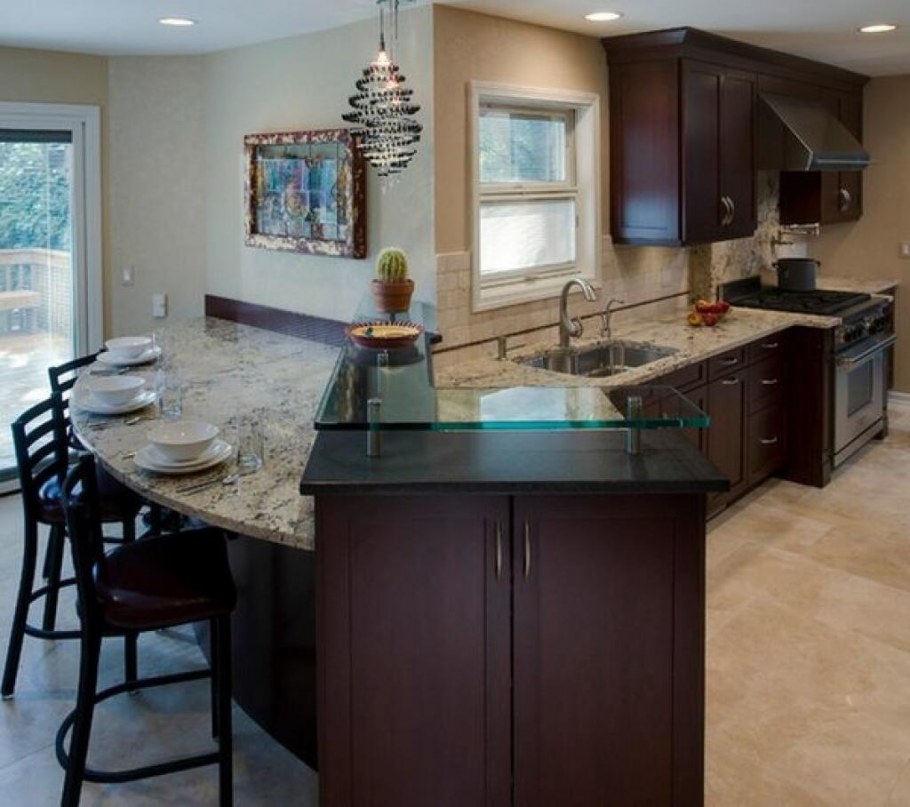 Угловой остров на кухне