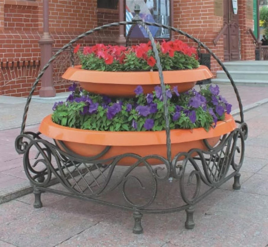 Многоярусные клумбы