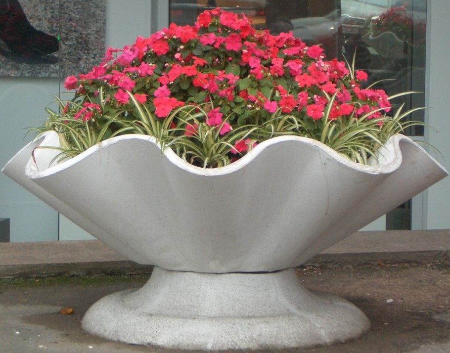 Ограждения для цветников из бетона