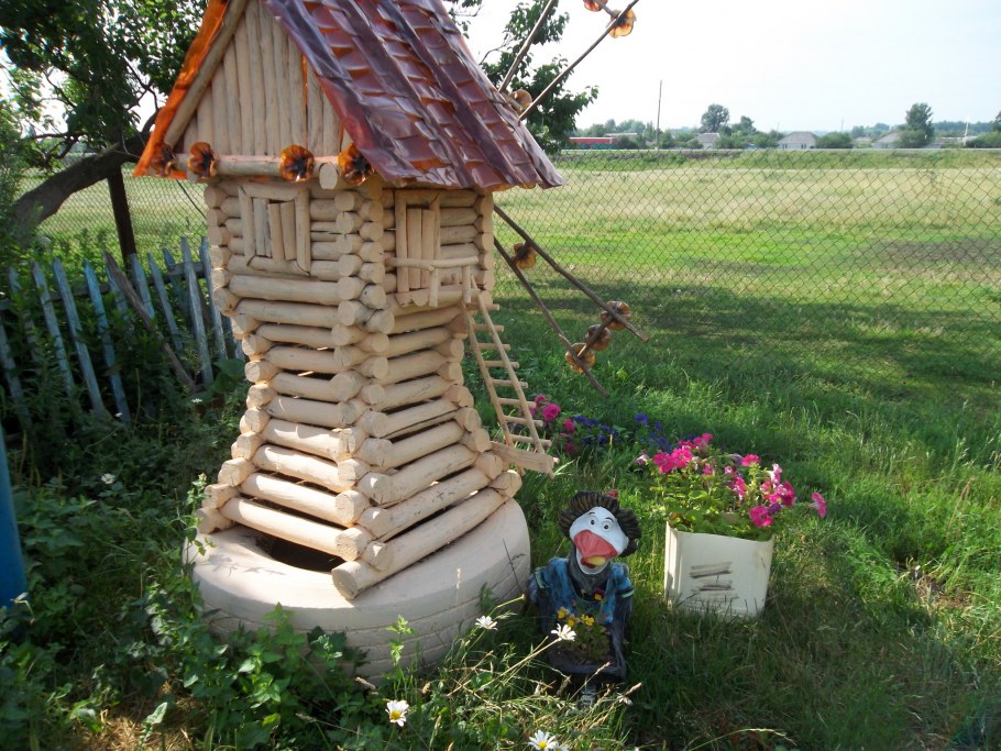 Фигурки из бревна для сада