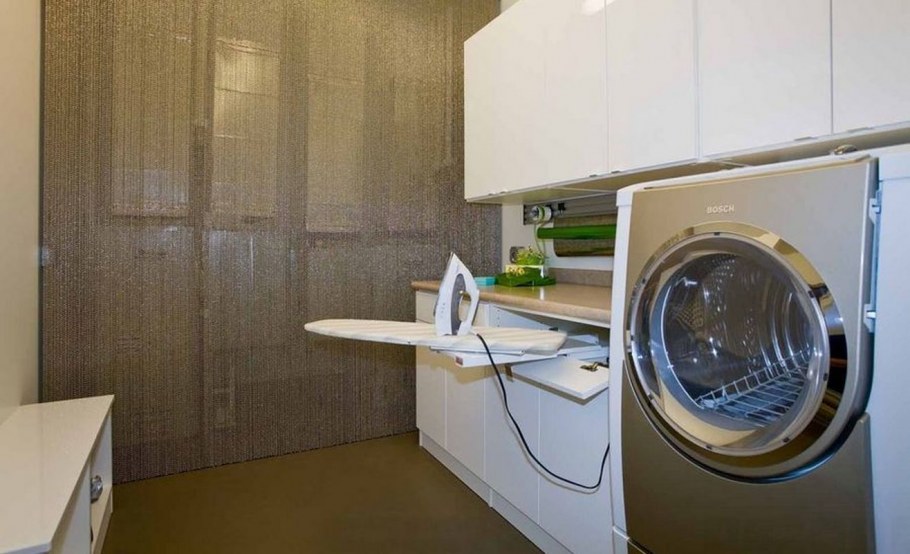 Интерьер гладильной комнаты