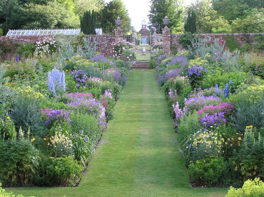 Сады Англии миксбордеры