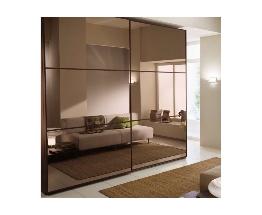 Угловой шкаф в гостиную