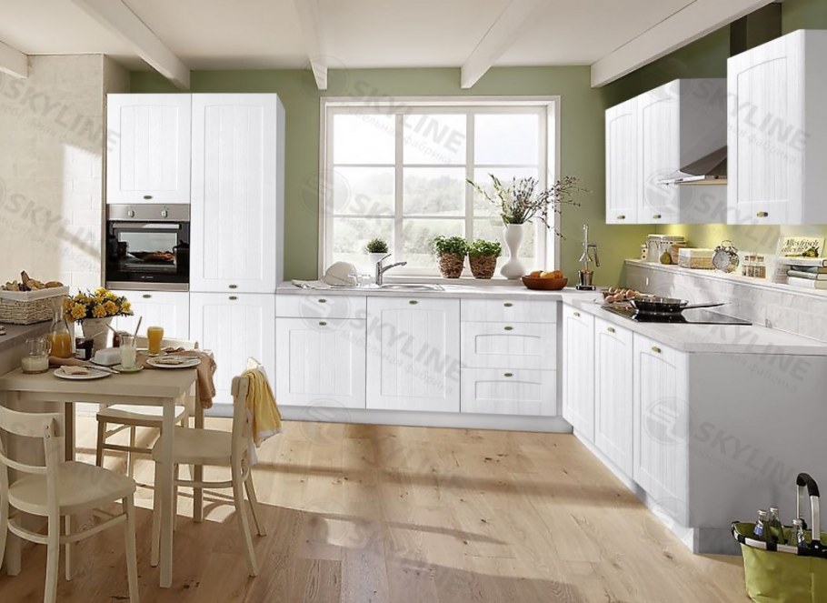 Угол из фасада кухни