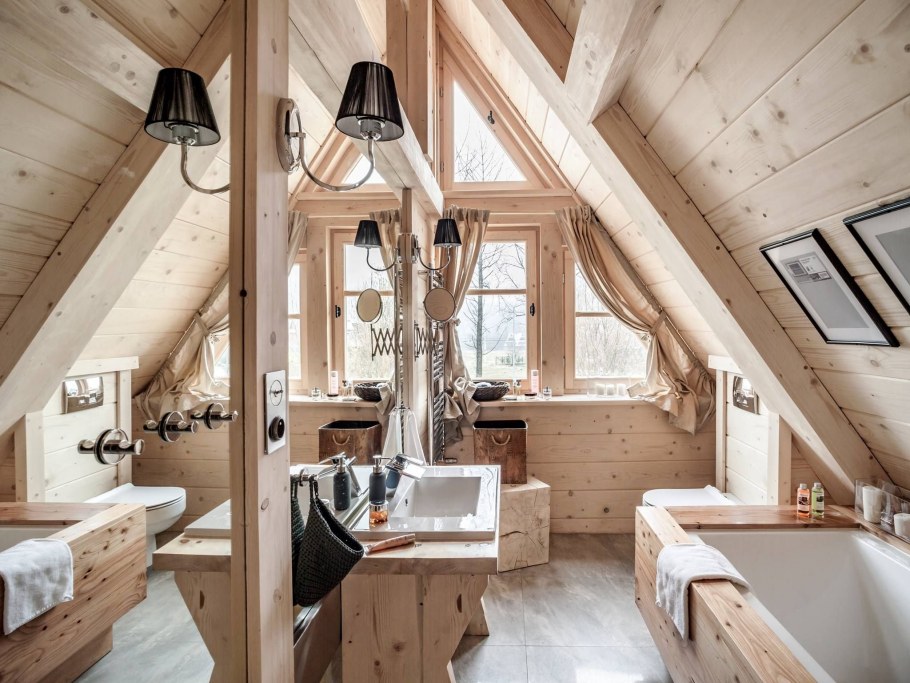 Отделка мансарды