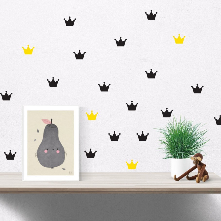 Обои с коронами детские