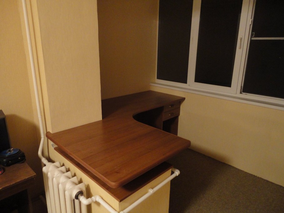 Стол на балкон