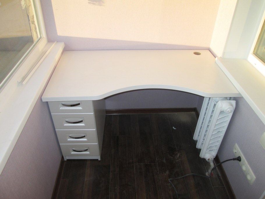 Столешница для балконного проема