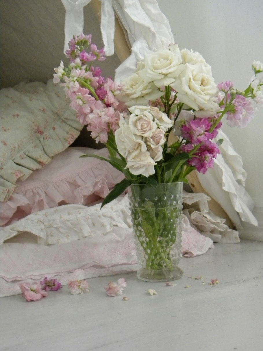 Интерьерные фигурки в стиле шебби Шик