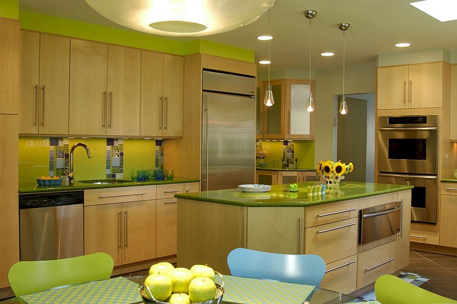 Зелено коричневая кухня