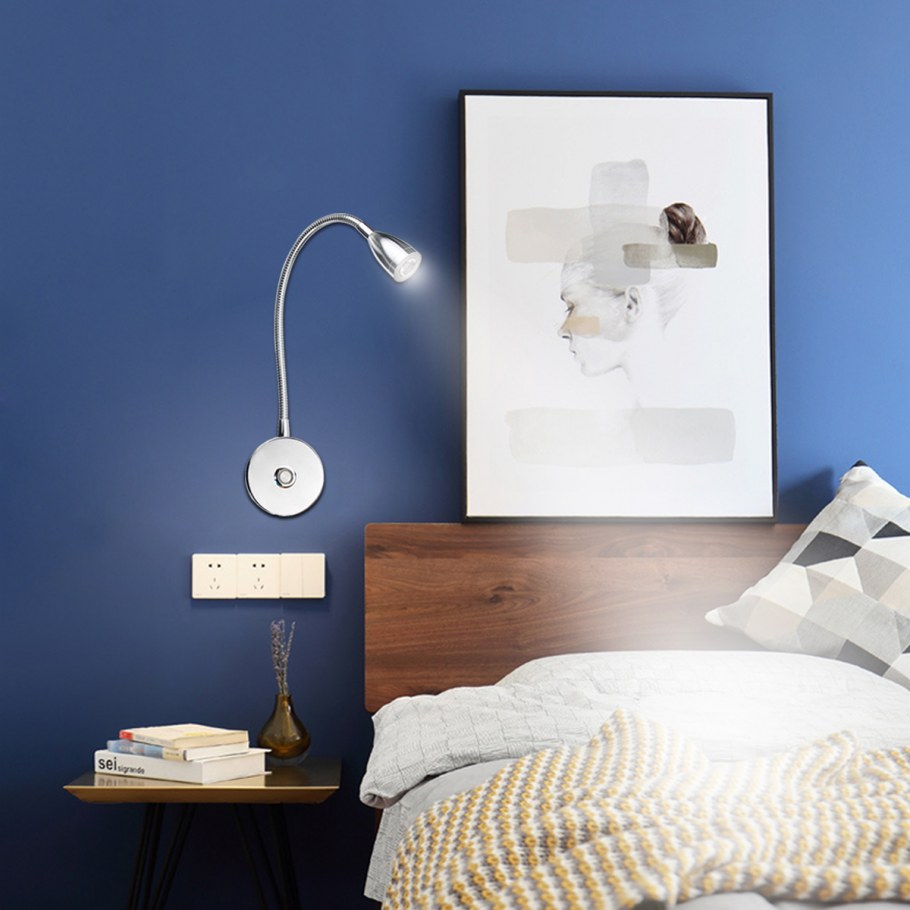 Светильники над изголовьем кровати