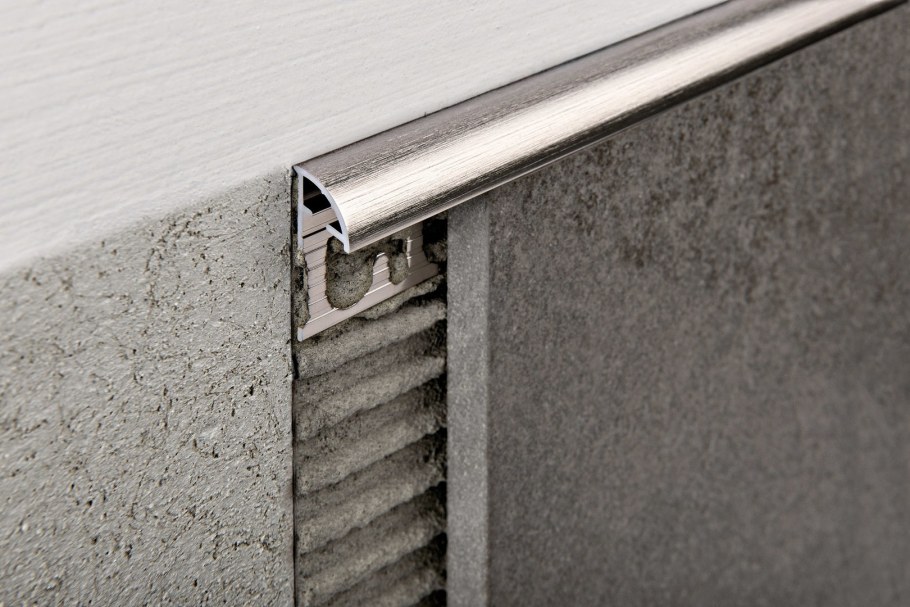 Уголок ПВХ для кафельной плитки внутренний 10мм 2,5 м белый