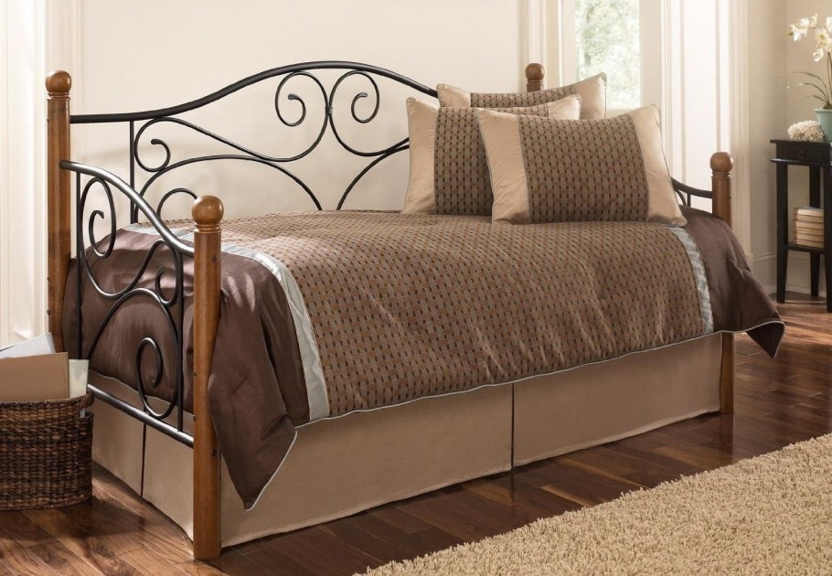 Гостевая кровать