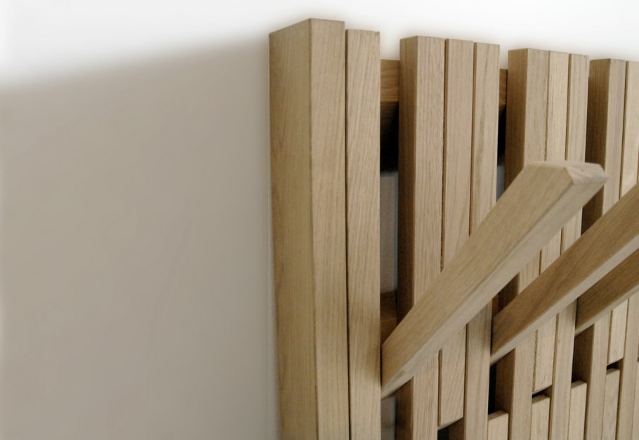 Дизайнерские вешалки в прихожую