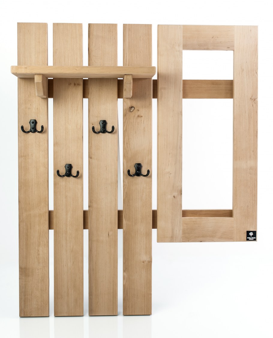 Вешалка из реек в прихожую