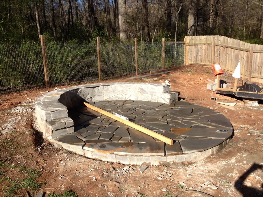 Площадка под кострище на даче