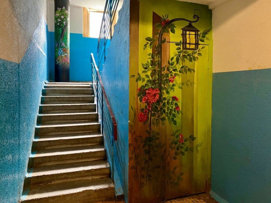 Украшение подъезда