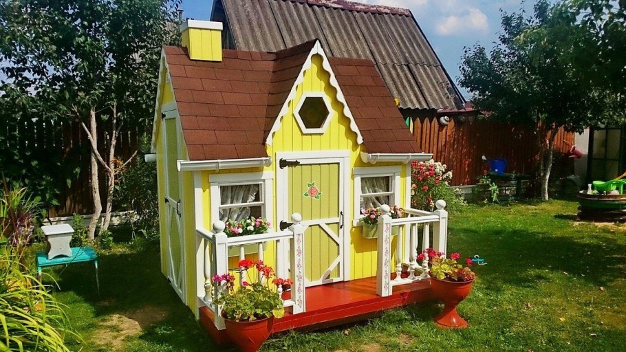 Детские домики на участке