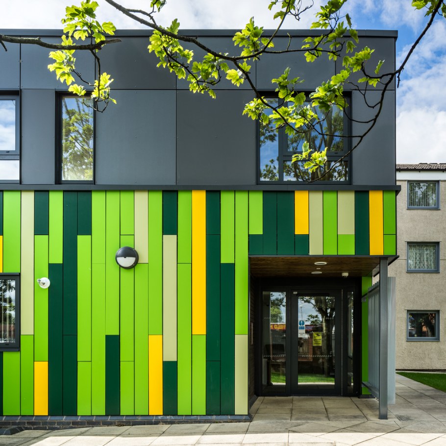 Средняя школа Louis Philibert