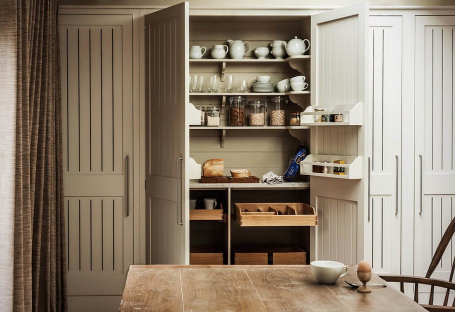 Лорена кладовые