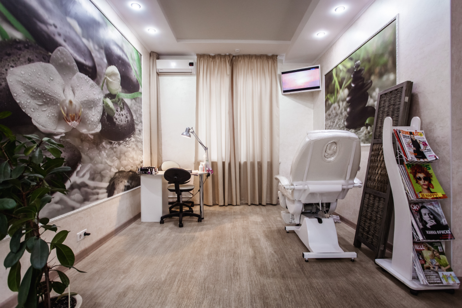 Перегородка в кабинете косметолога