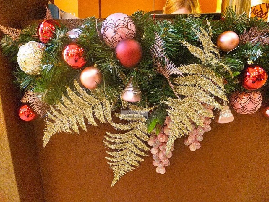 Новогоднее украшение спа салона