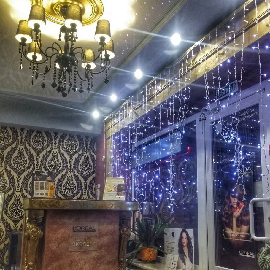 Новогоднее украшение парикмахерской