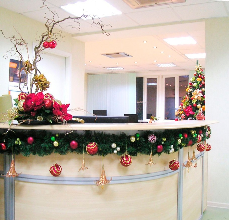 Украшения для салона красоты