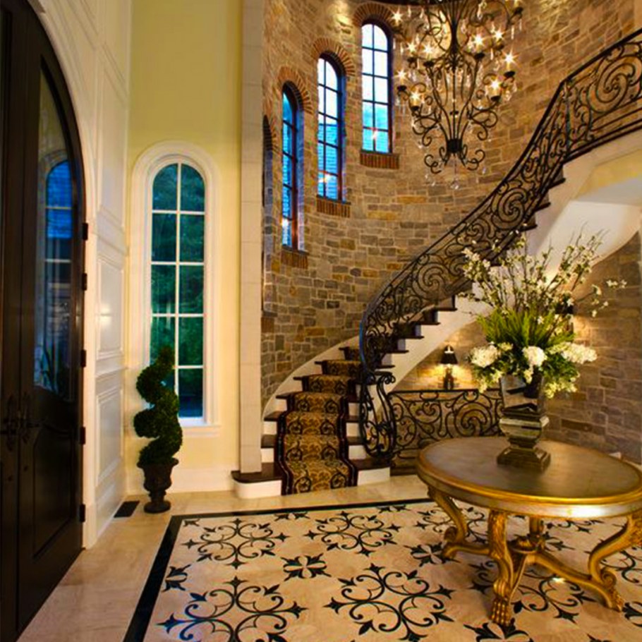 Длинный Холл в частном доме