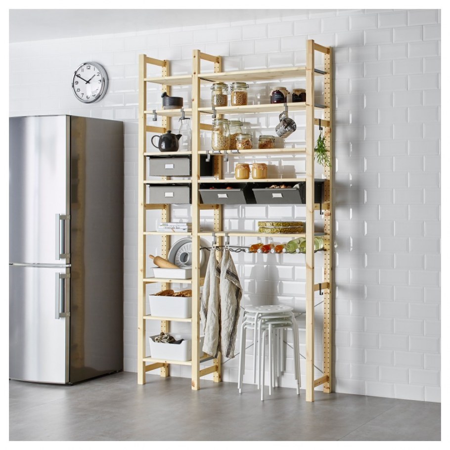 Подвесной стеллаж на кухню