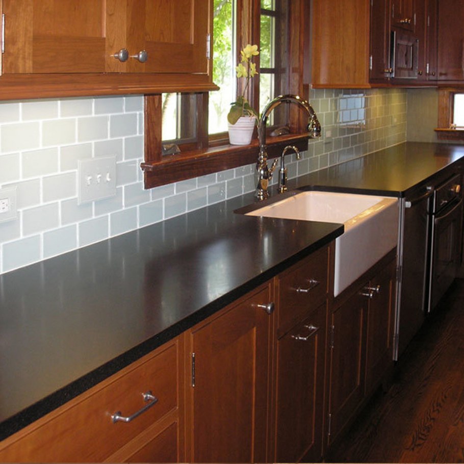 Бежевые кухни