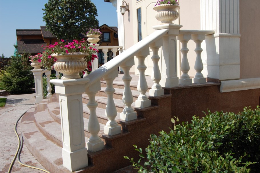 Балюстрады из натурального камня
