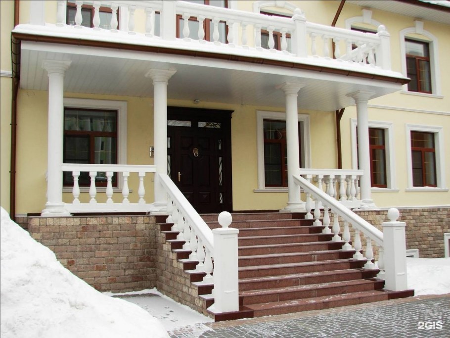 Резная веранда