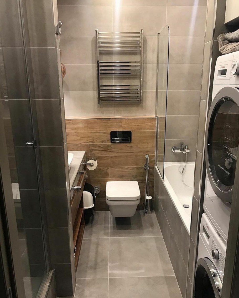 Ванна с душевой кабиной и стиральной машиной