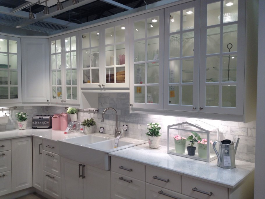 Кухонные шкафчики в 2 ряда