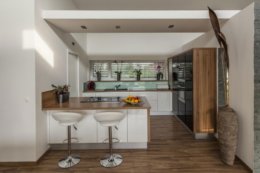 Интерьер в одноэтажном доме кухня