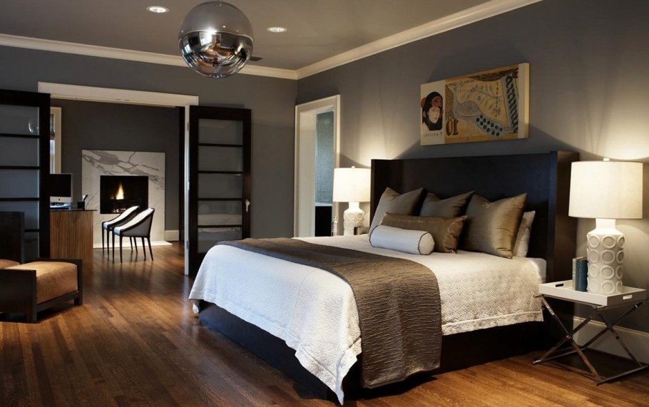 Спальня с темными стенами