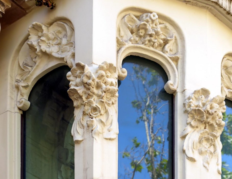 Декоративная лепнина на стены