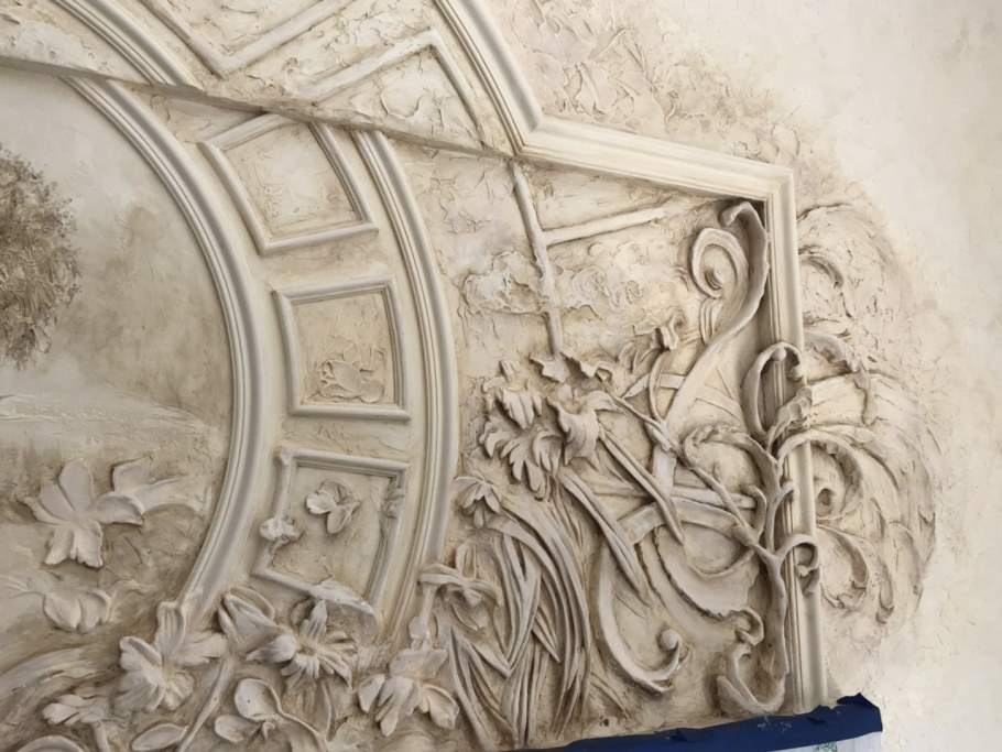 Роспись стен под камень