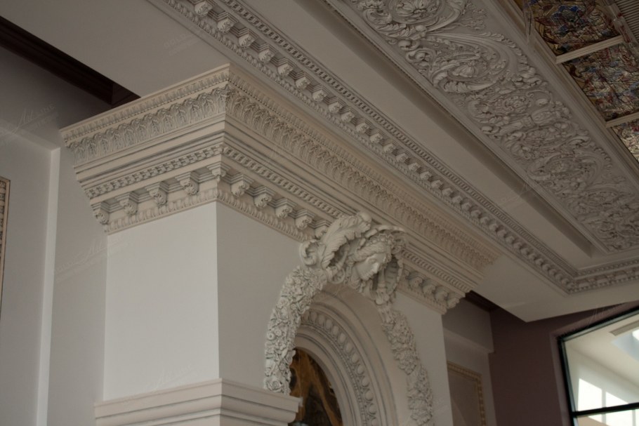 Интерьерные лепнины фон