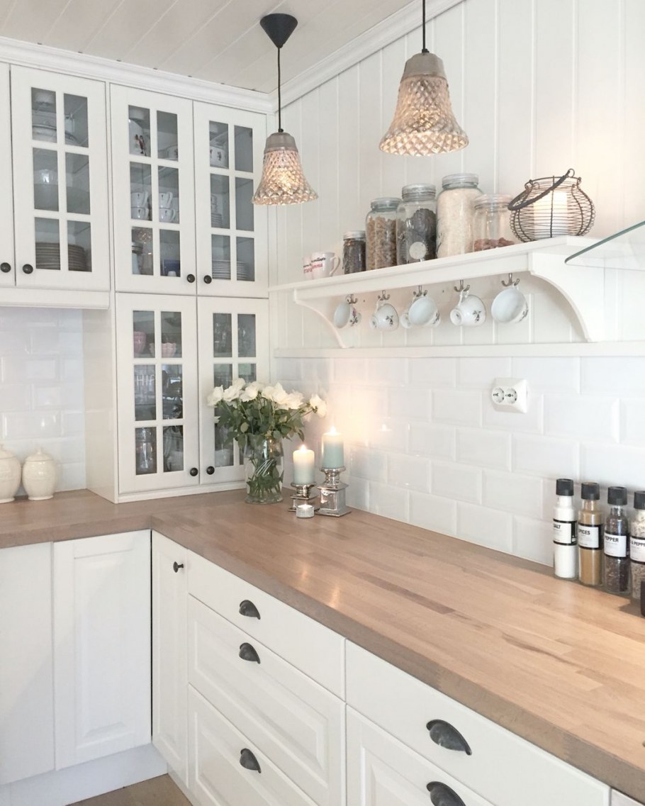 Кухня икеа Будбин серая и белая