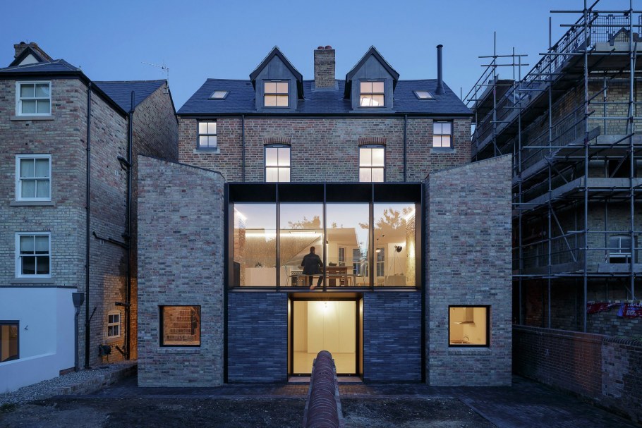 Semi-detached House архитектура