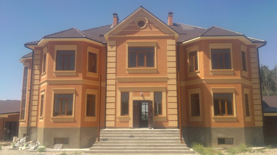 Комбинированные фасады домов