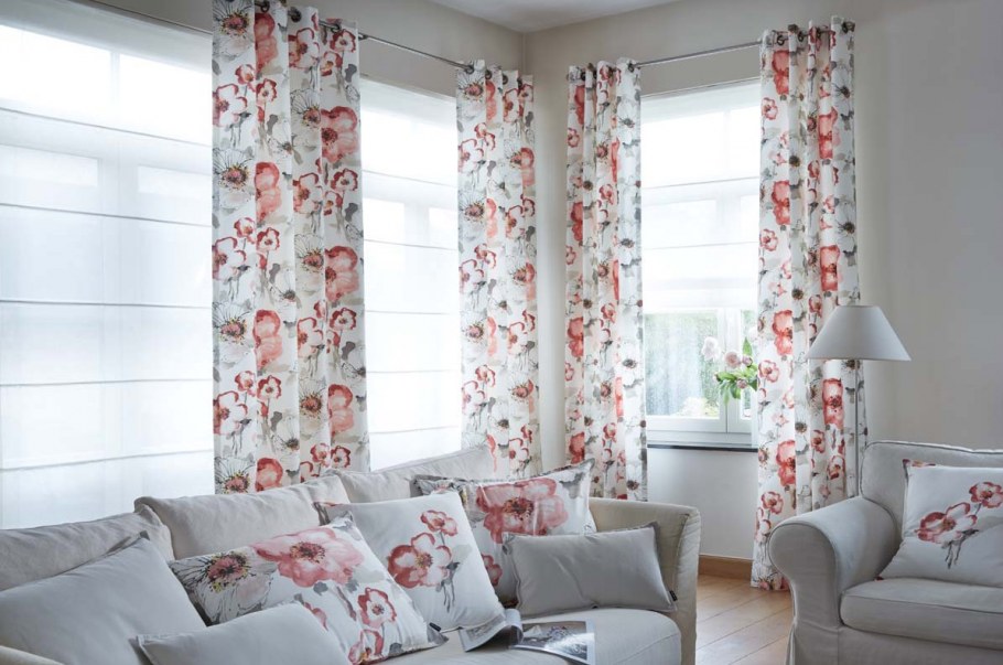 Цветочные шторы в интерьере