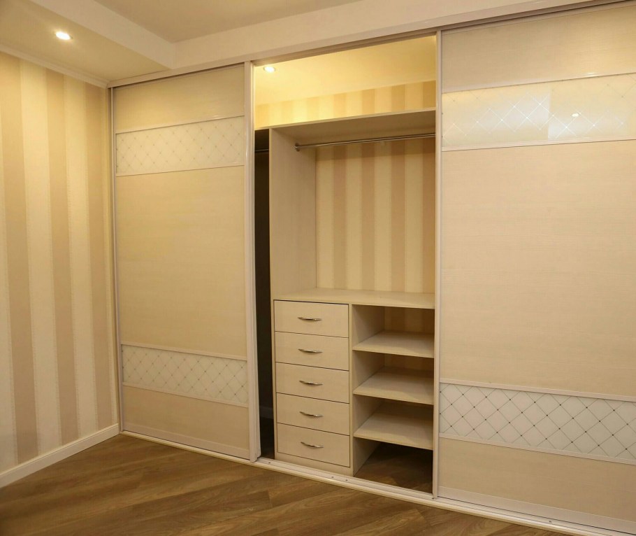 Двери для шкафа купе лакобель белые