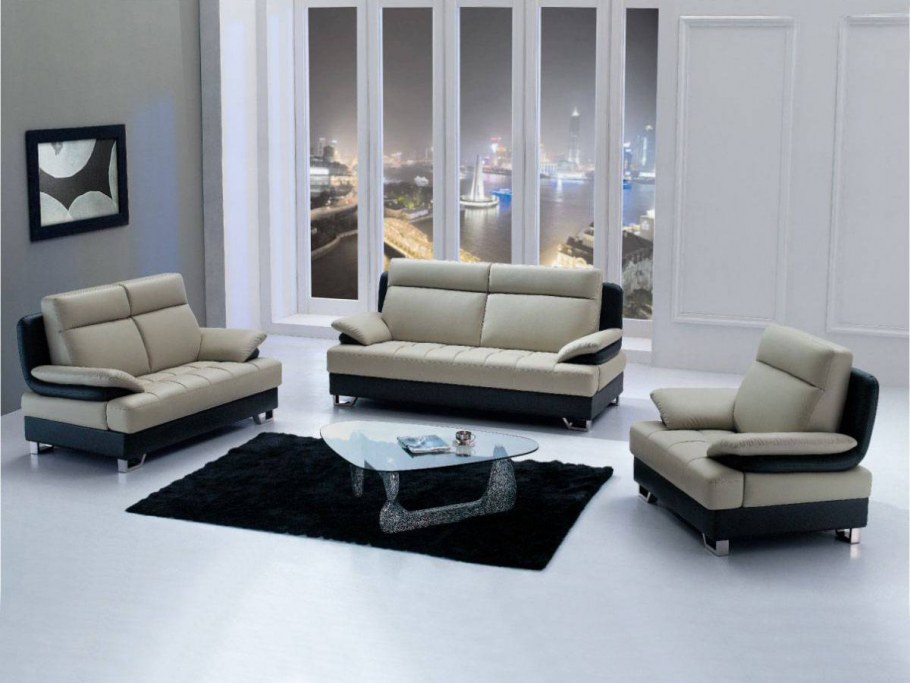 Маленький диван и кресло в гостиную